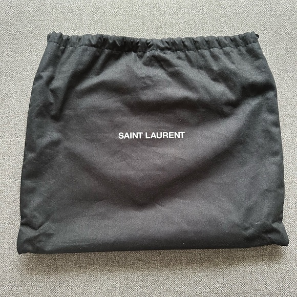 YSL ENVELOPE MEDIUM IN QUILTED GRAIN DE POUDRE EMBOSSED LEATHER - Picture 9 of 11